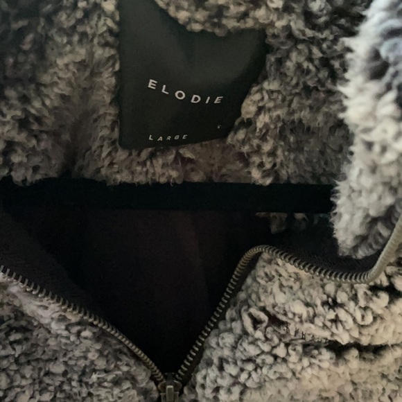 Cozy Sweatshirt - Picture 3 of 7